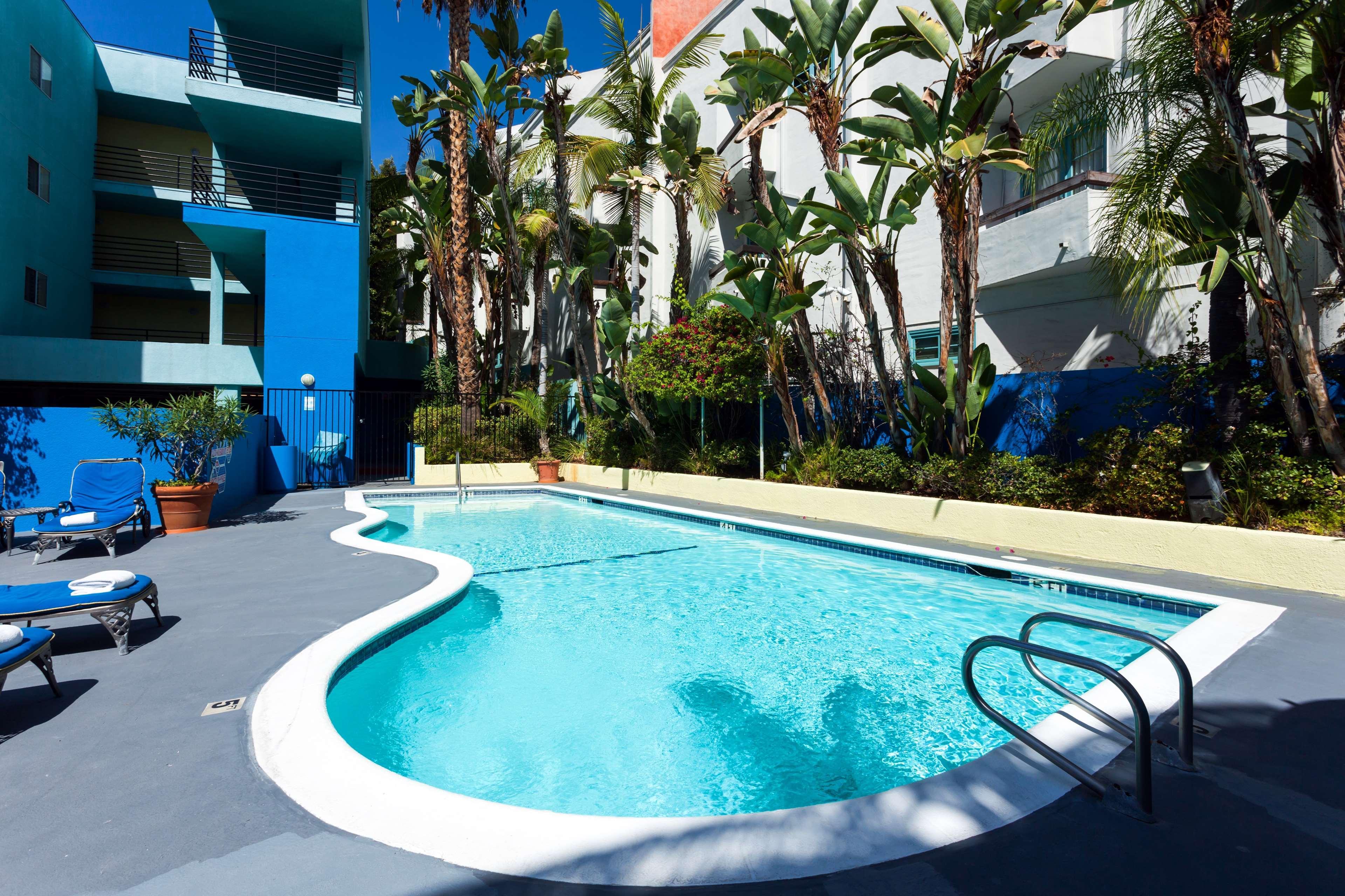 Ramada Plaza By Wyndham West Hollywood & Hotel 3*