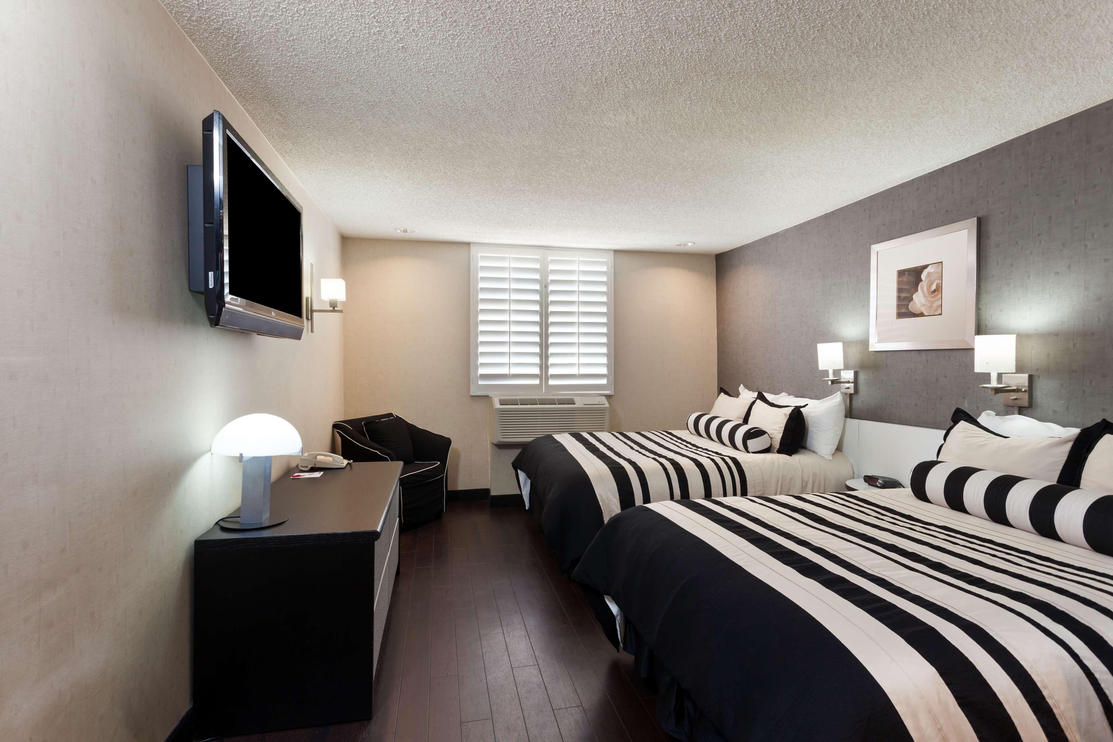 Ramada Plaza By Wyndham West Hollywood & Hotel Los Angeles