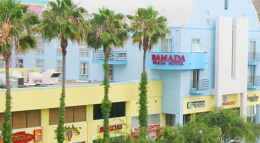 Hotel Ramada Plaza By Wyndham West Hollywood & 3*