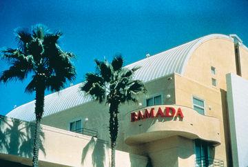 Ramada Plaza By Wyndham West Hollywood & Hotel Los Angeles