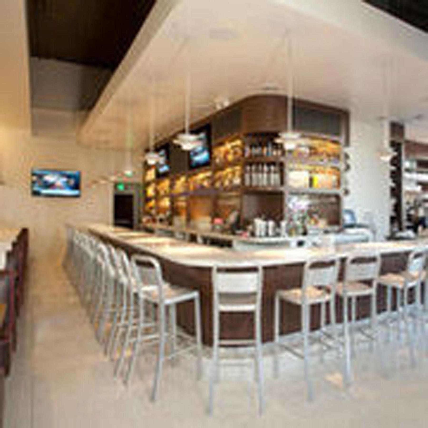 Ramada Plaza By Wyndham West Hollywood &