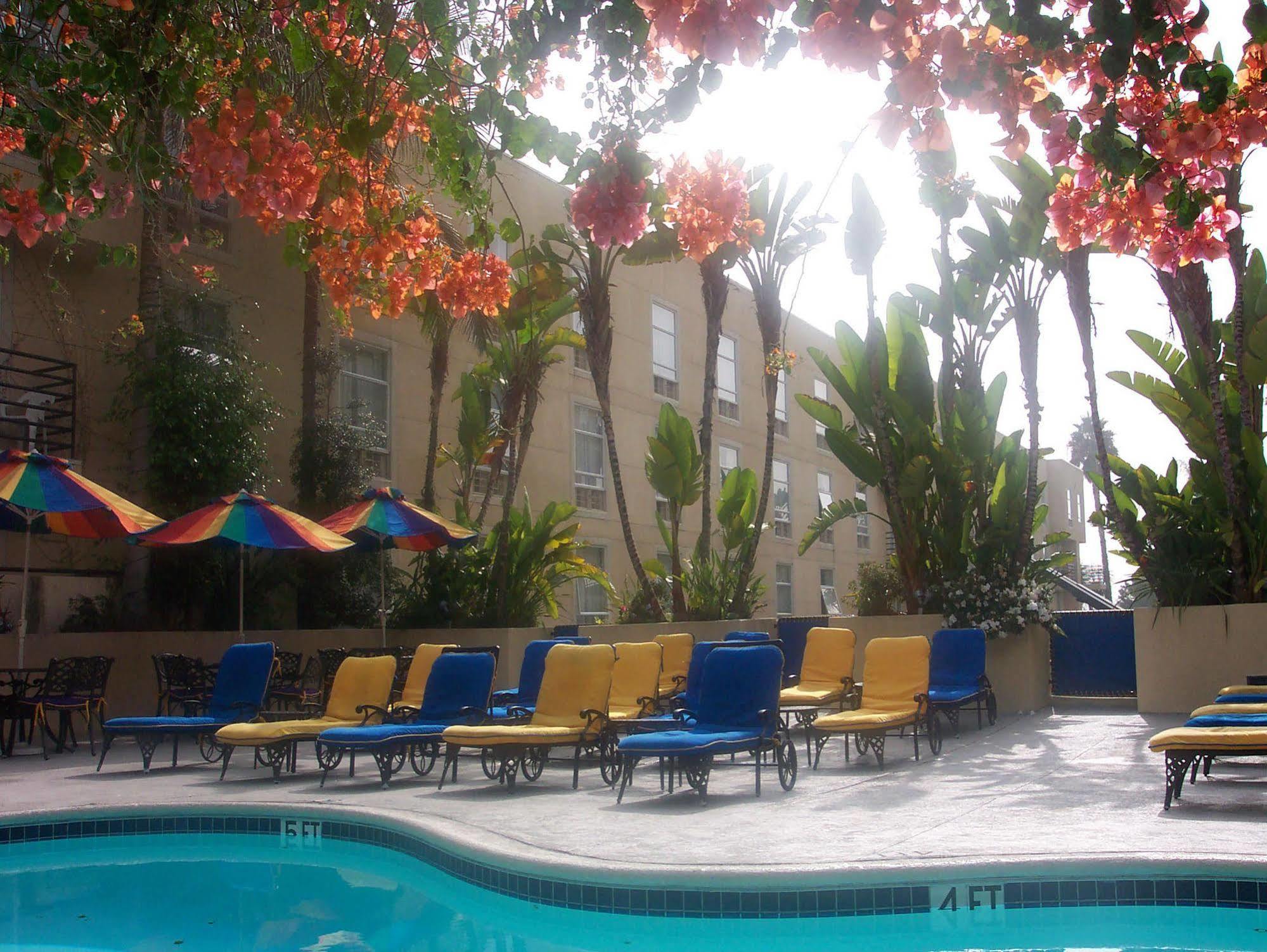 Ramada Plaza By Wyndham West Hollywood & Hotel 3*